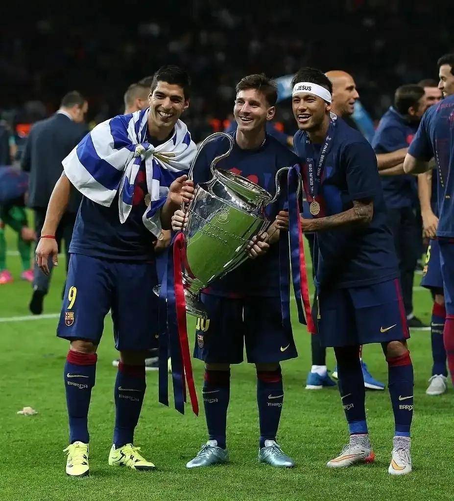 晋级下一阶段引发热议！，梅西在利物浦比赛中出色防守气势如虹延续的简单介绍